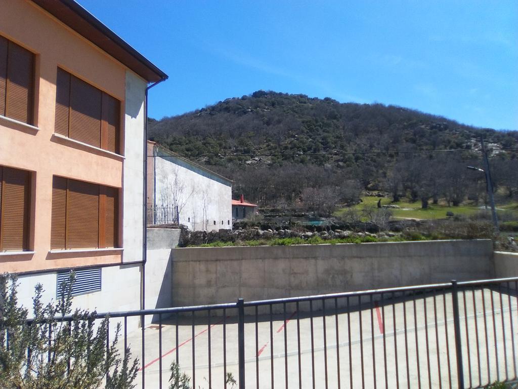 Apartamentos La Covatilla Neila de San Miguel Kültér fotó
