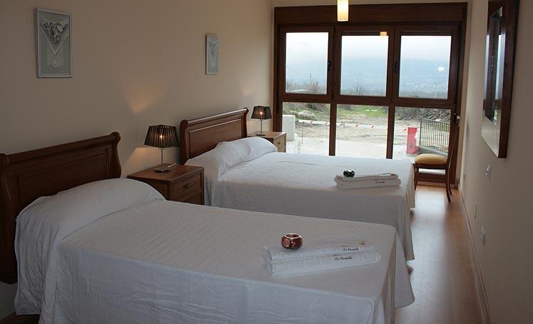 Apartamentos La Covatilla Neila de San Miguel Kültér fotó